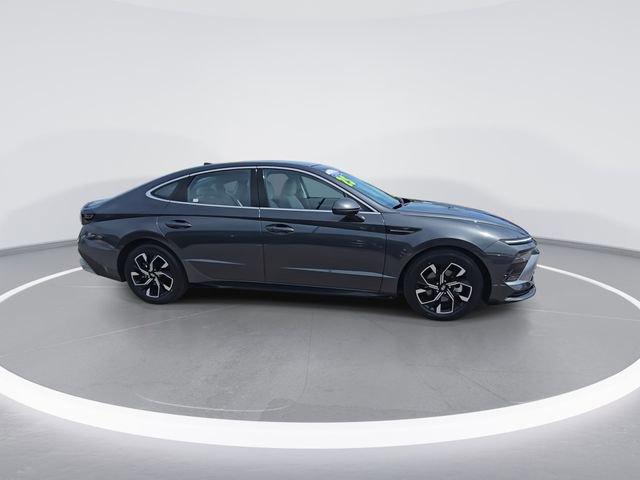 used 2025 Hyundai Sonata car, priced at $25,869