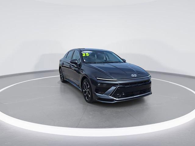used 2025 Hyundai Sonata car, priced at $25,869