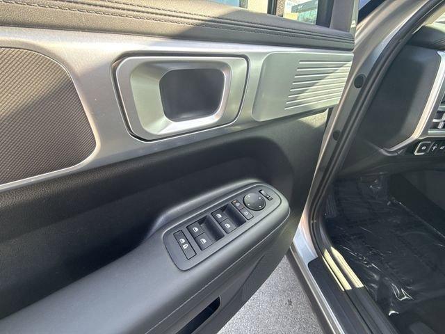 used 2024 Hyundai Santa Fe car, priced at $27,788