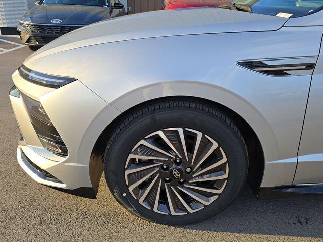 new 2025 Hyundai Sonata Hybrid car, priced at $30,550