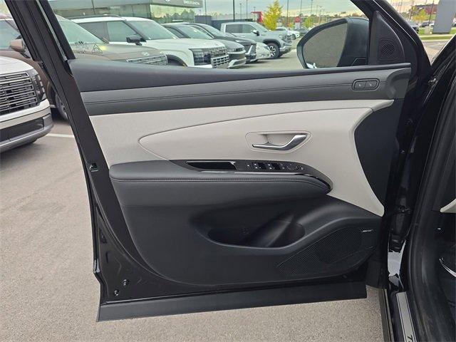 new 2026 Hyundai TUCSON Hybrid car, priced at $40,750