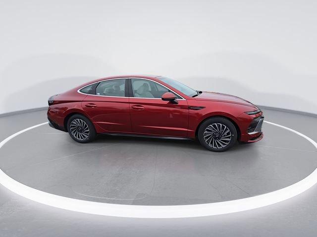new 2025 Hyundai Sonata Hybrid car, priced at $31,050