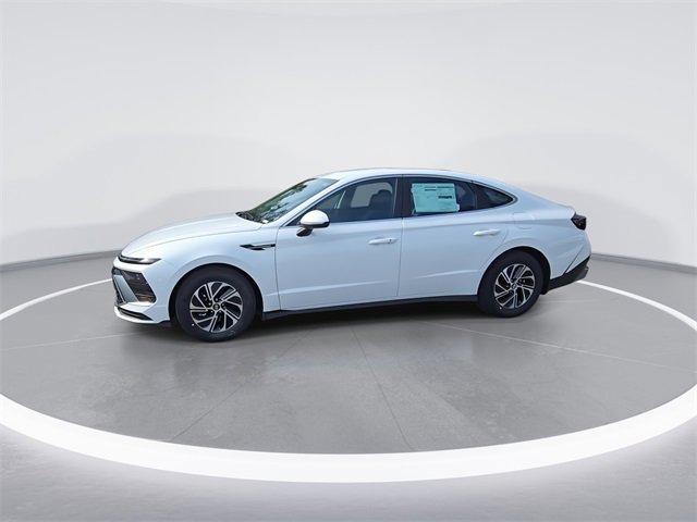 new 2026 Hyundai Sonata Hybrid car, priced at $29,595