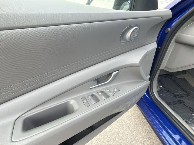new 2026 Hyundai ELANTRA HEV car, priced at $25,255