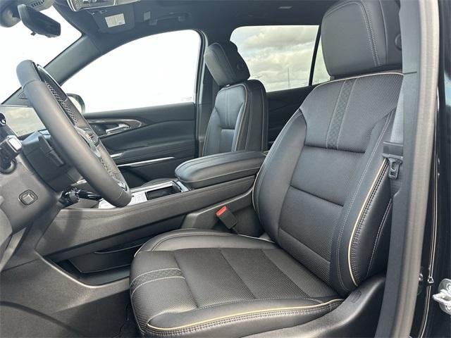 new 2026 Chevrolet Traverse car, priced at $53,595