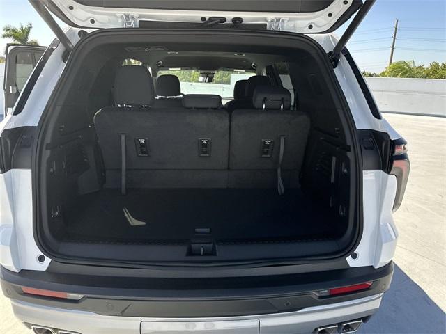 new 2026 Chevrolet Traverse car, priced at $37,589