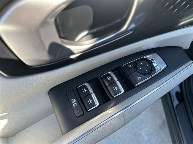 used 2023 Kia Sorento car, priced at $22,995