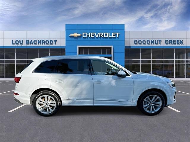 used 2025 Audi Q7 car, priced at $46,997