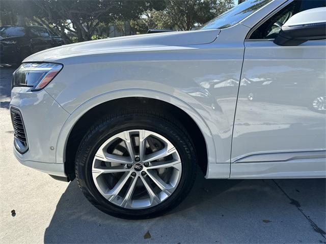 used 2025 Audi Q7 car, priced at $46,997
