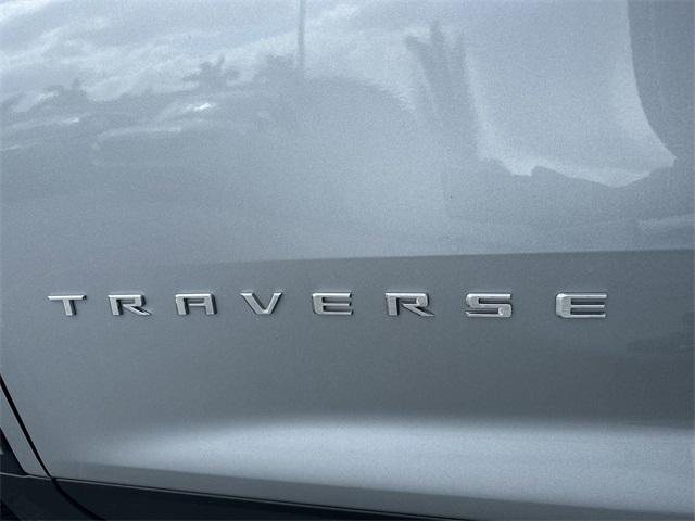 used 2024 Chevrolet Traverse car, priced at $28,888