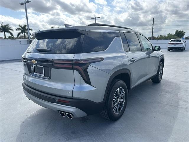 used 2024 Chevrolet Traverse car, priced at $28,888
