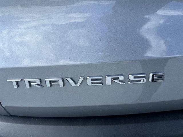 used 2024 Chevrolet Traverse car, priced at $28,888
