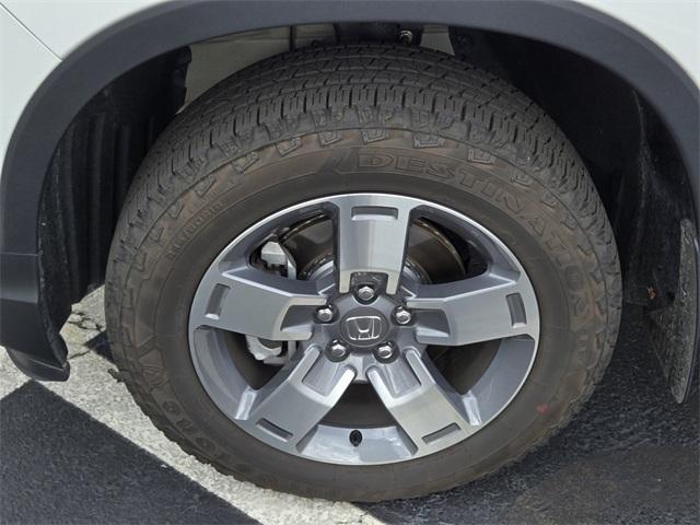 used 2025 Honda Ridgeline car, priced at $37,994