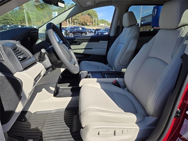 new 2026 Honda Odyssey car, priced at $46,140