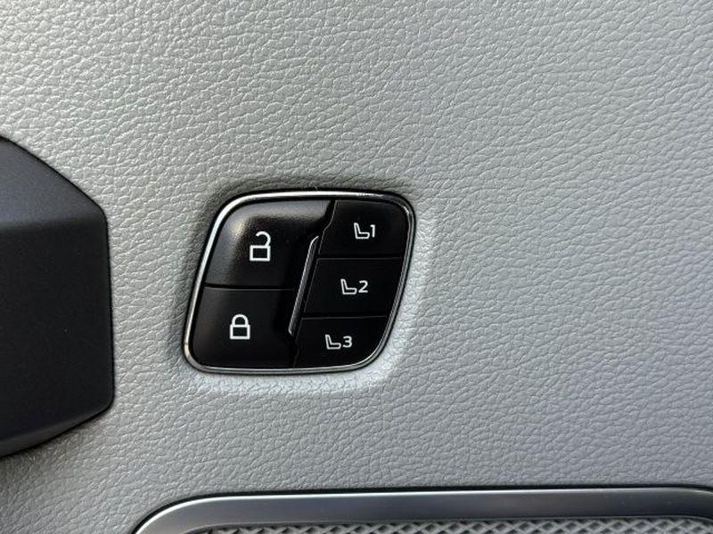 used 2022 Ford F-250 car, priced at $59,999