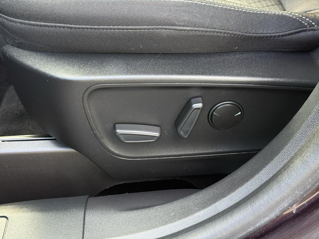 used 2023 Ford Escape car, priced at $22,636