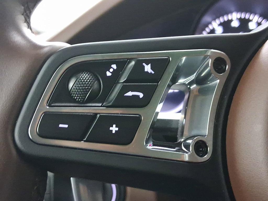 used 2022 Porsche Cayenne car, priced at $92,996