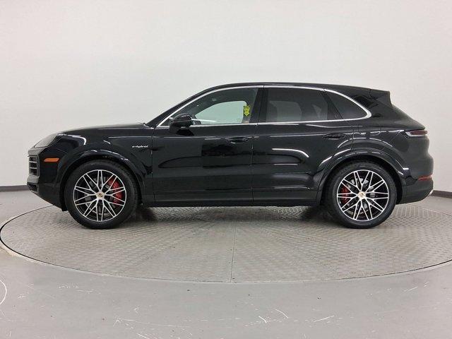 new 2025 Porsche Cayenne car, priced at $126,205