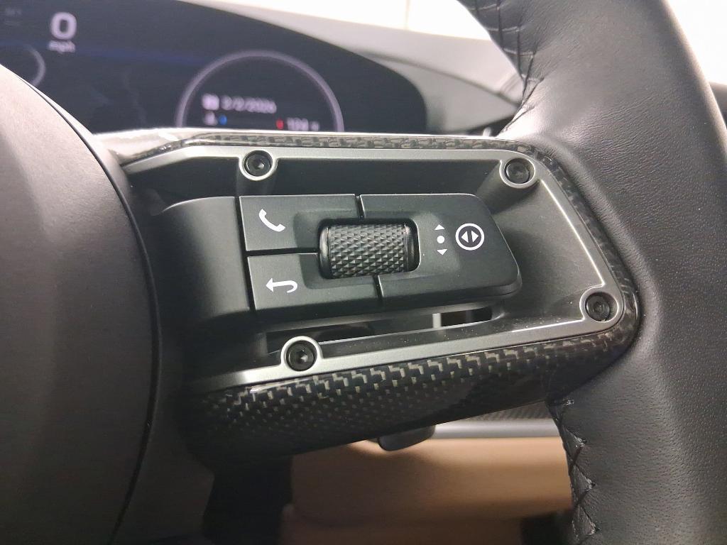 used 2025 Porsche Cayenne car, priced at $136,598