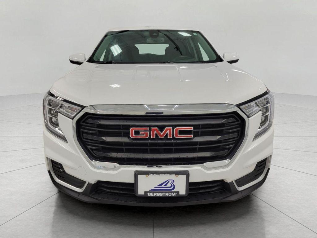 used 2024 GMC Terrain car, priced at $22,046