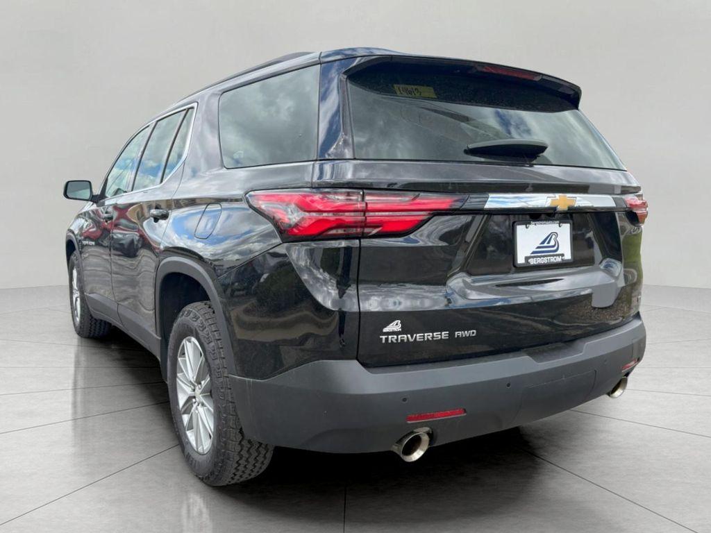 used 2023 Chevrolet Traverse car, priced at $32,393