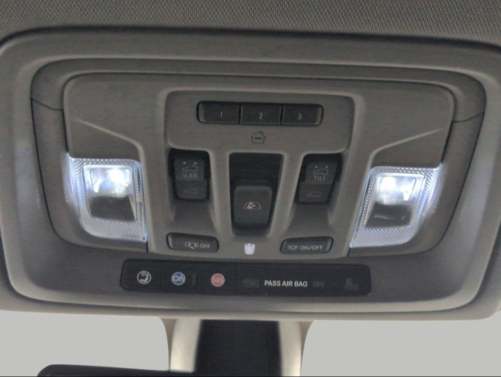 used 2019 GMC Sierra 1500 car, priced at $32,252