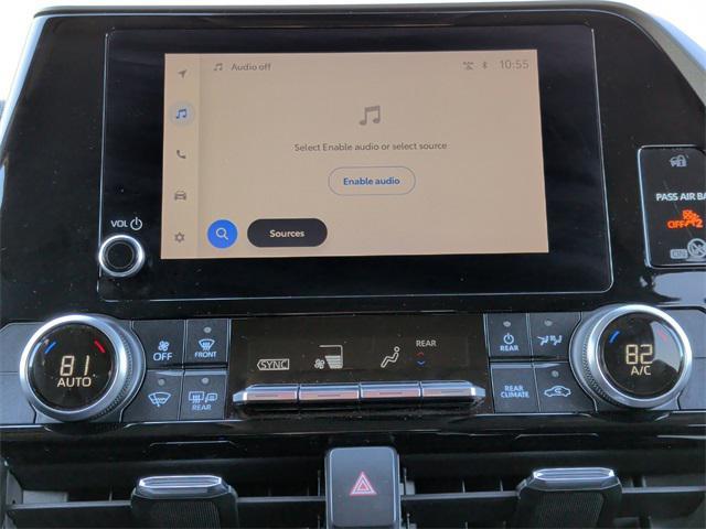 used 2023 Toyota Highlander car, priced at $26,159