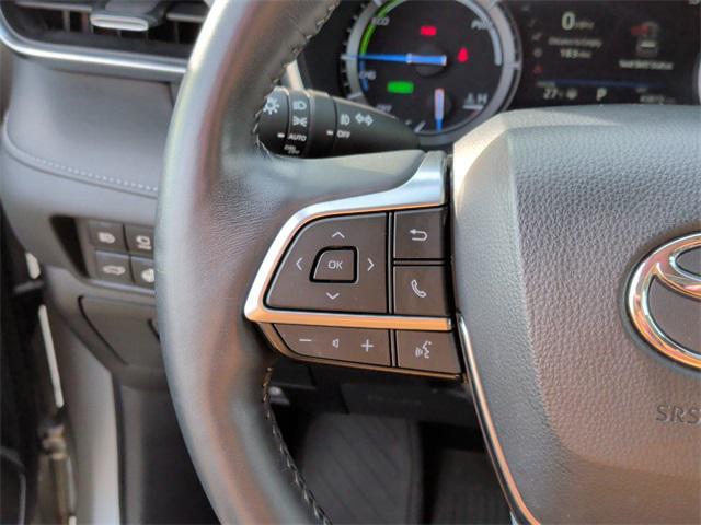 used 2020 Toyota Highlander Hybrid car, priced at $33,994
