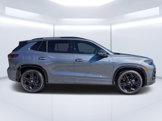 new 2026 Volkswagen Tiguan car, priced at $33,988
