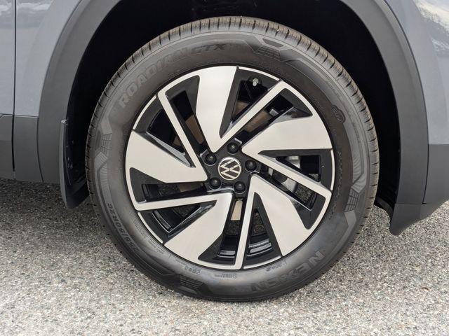 new 2026 Volkswagen Atlas car, priced at $42,840