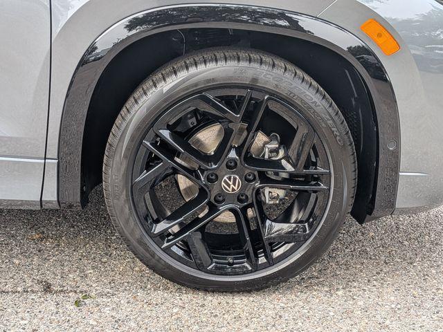 new 2026 Volkswagen Tiguan car, priced at $33,988