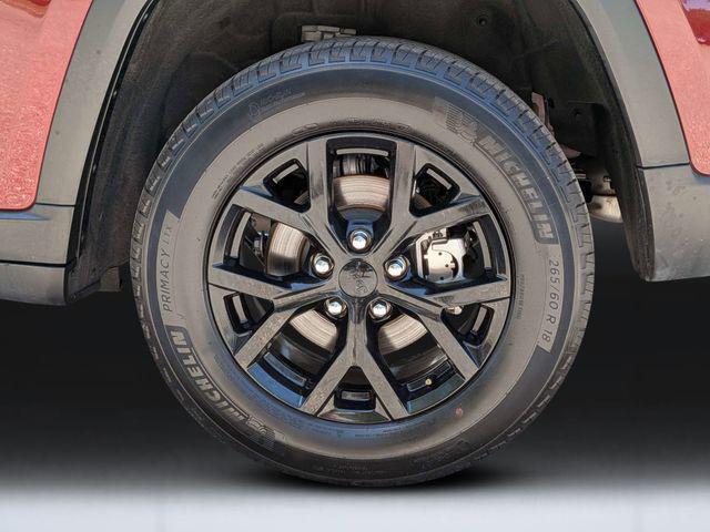 used 2024 Jeep Grand Cherokee car, priced at $27,901