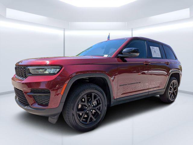 used 2024 Jeep Grand Cherokee car, priced at $27,901