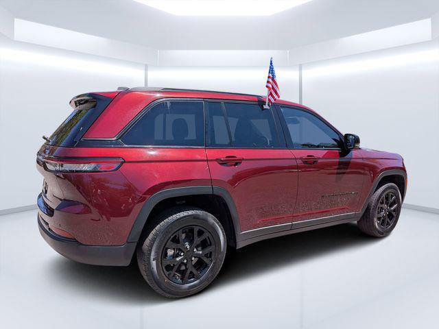used 2024 Jeep Grand Cherokee car, priced at $27,901