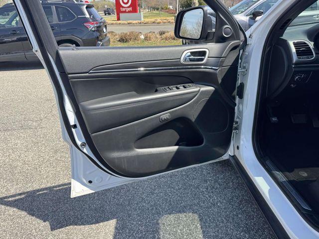 used 2022 Jeep Grand Cherokee WK car, priced at $27,957