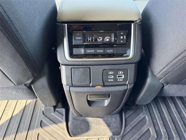 used 2025 Subaru Ascent car, priced at $34,999