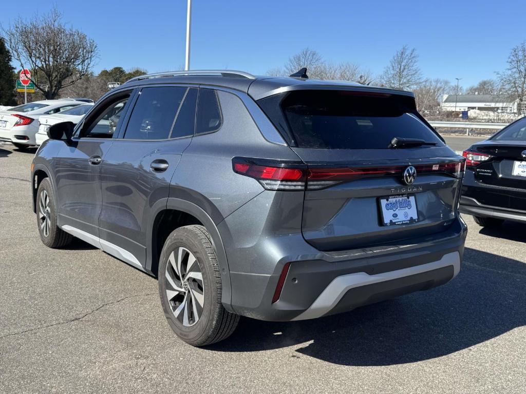 used 2025 Volkswagen Tiguan car, priced at $28,881