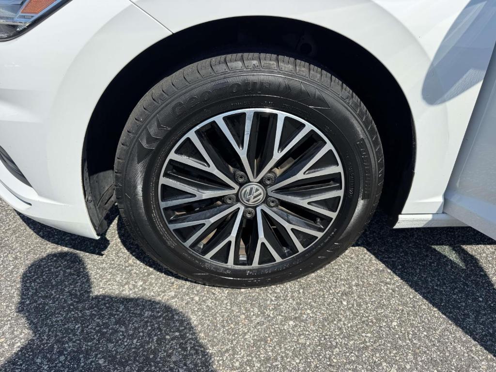 used 2020 Volkswagen Jetta car, priced at $15,634
