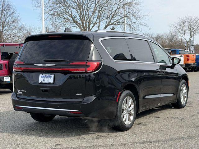 used 2021 Chrysler Pacifica car, priced at $28,997