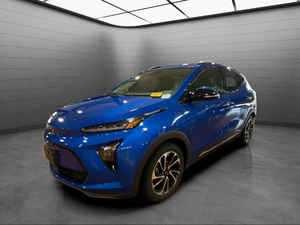 used 2022 Chevrolet Bolt EUV car, priced at $21,320