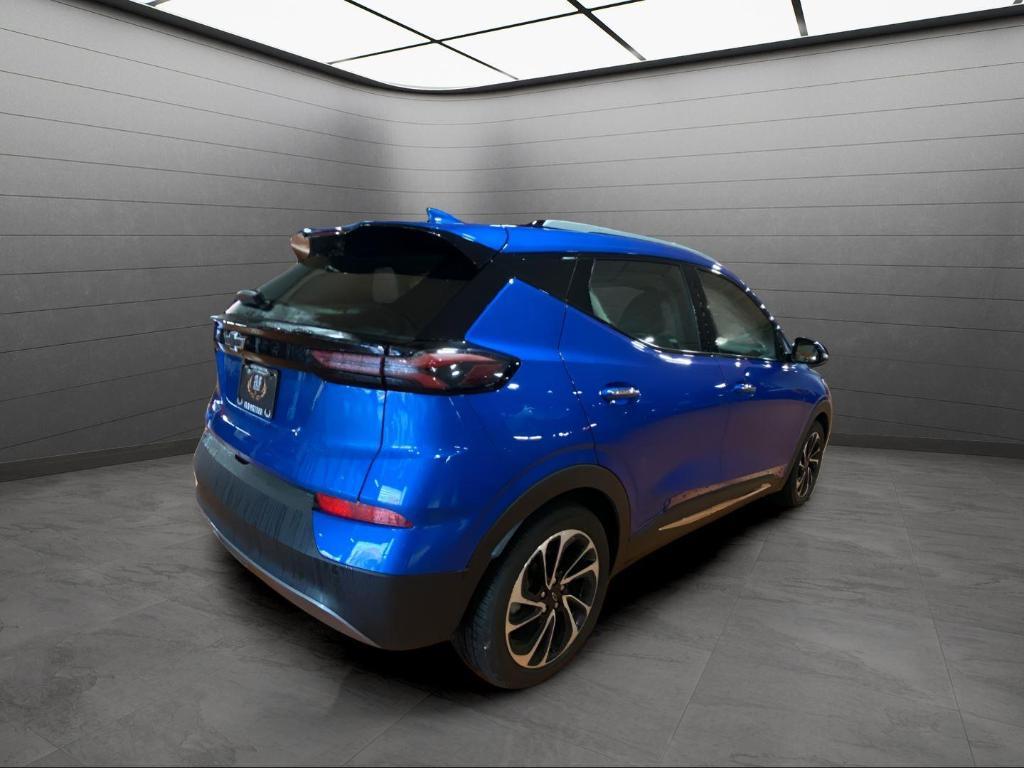 used 2022 Chevrolet Bolt EUV car, priced at $21,320