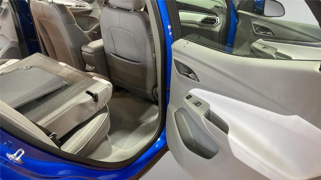 used 2022 Chevrolet Bolt EUV car, priced at $21,320