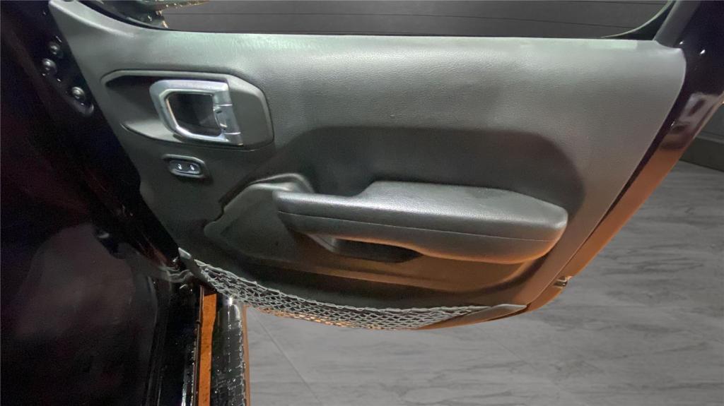 used 2022 Jeep Wrangler Unlimited car, priced at $28,000