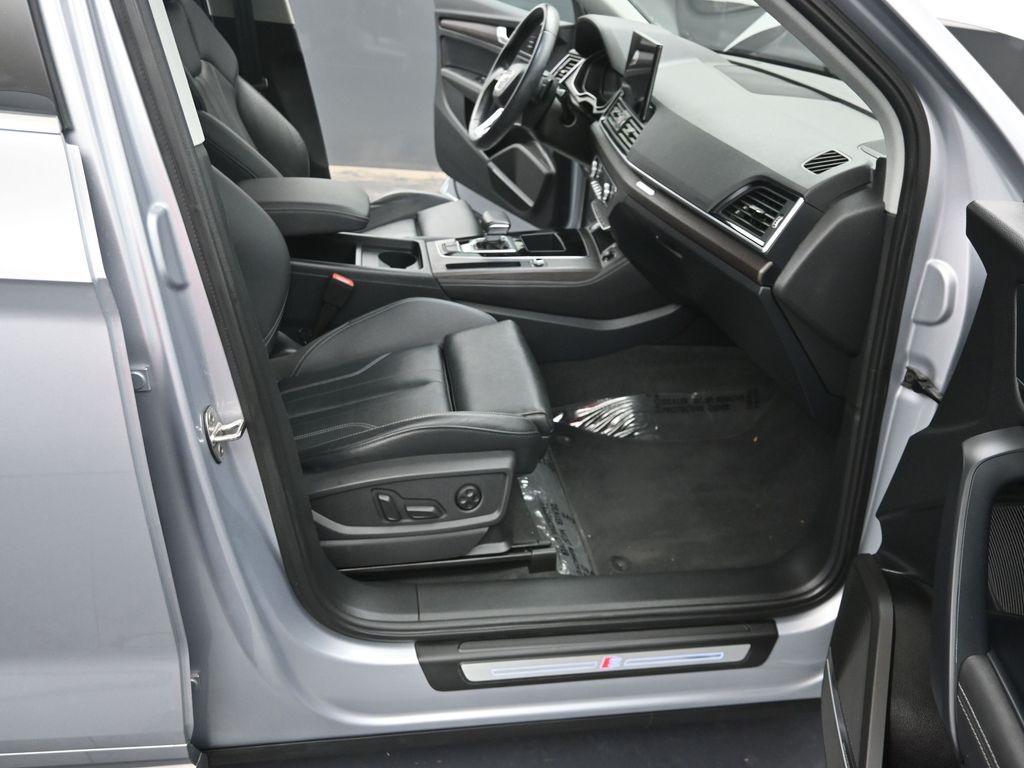 used 2024 Audi Q5 car, priced at $30,880