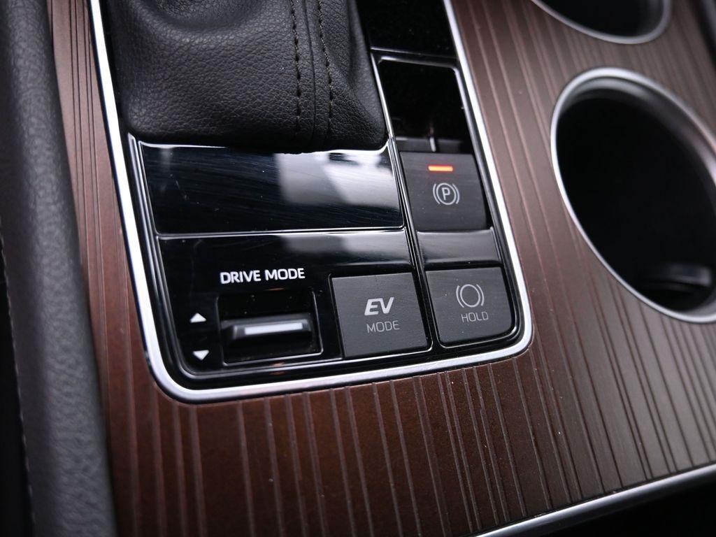 used 2023 Toyota Sienna car, priced at $25,988