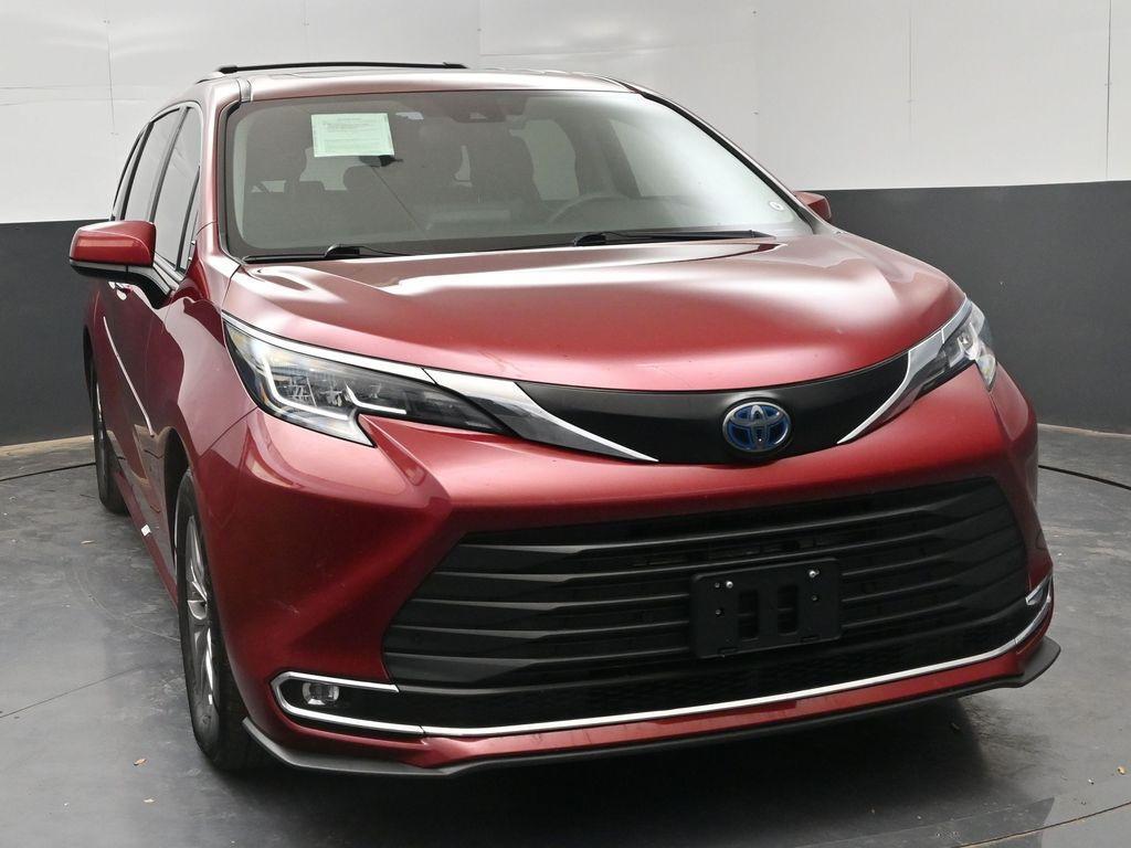 used 2023 Toyota Sienna car, priced at $25,988