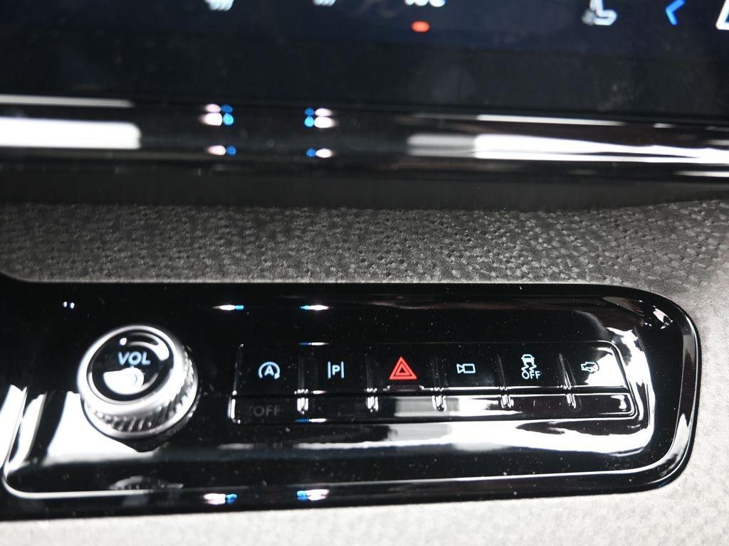 new 2026 Ford Expedition car, priced at $84,990