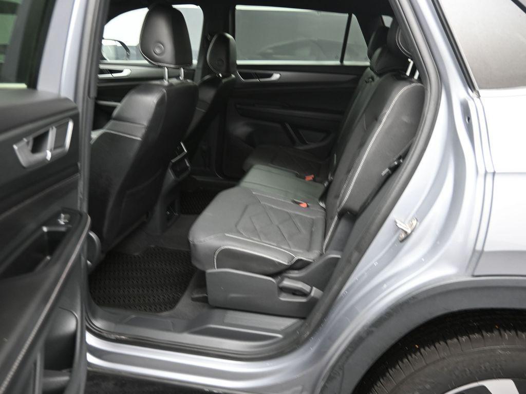 used 2024 Volkswagen Atlas Cross Sport car, priced at $32,188