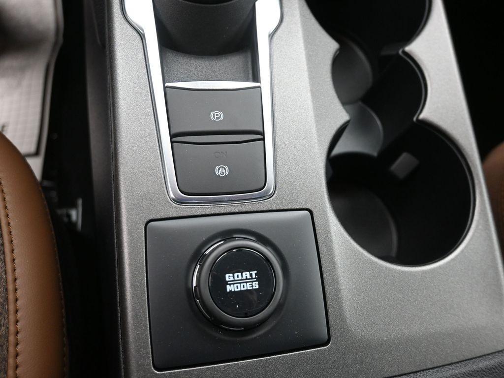 new 2025 Ford Bronco Sport car, priced at $40,880