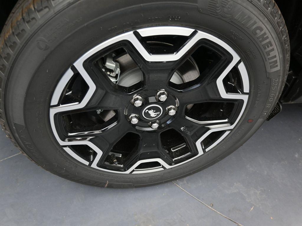 new 2025 Ford Bronco Sport car, priced at $40,880